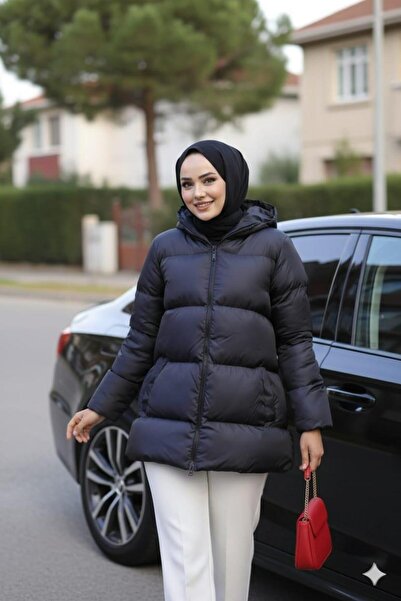 Women's Hooded Black Puffer Coat with Front Pockets