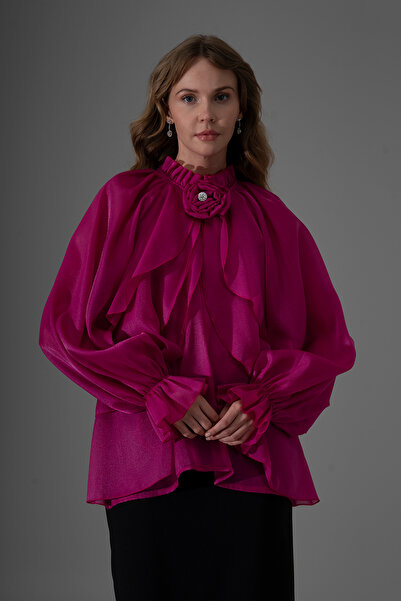 Lila Rose Volanlı Gül İşlemeli Organze Bluz