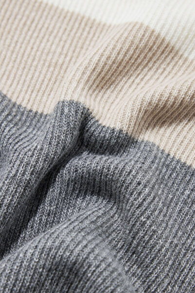 W Collection Ekru Sweater