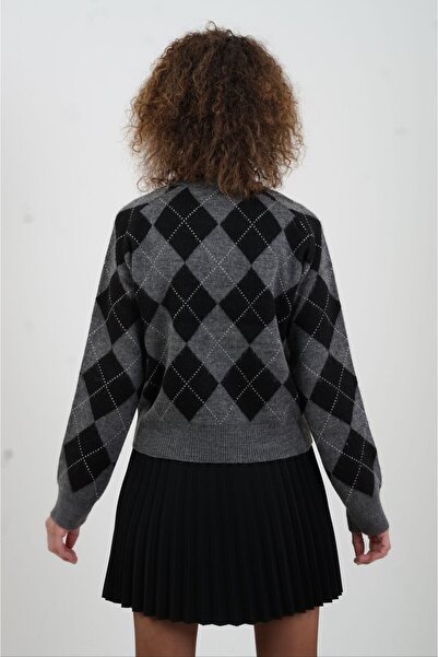 Zelish My Sister Smoked Diamond Patterned Sweater