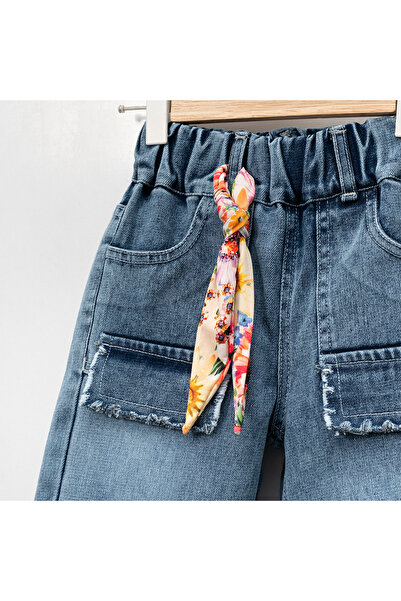Overdo Girl's 5-8 Years Old Jeans with Pocket Details and Scarf