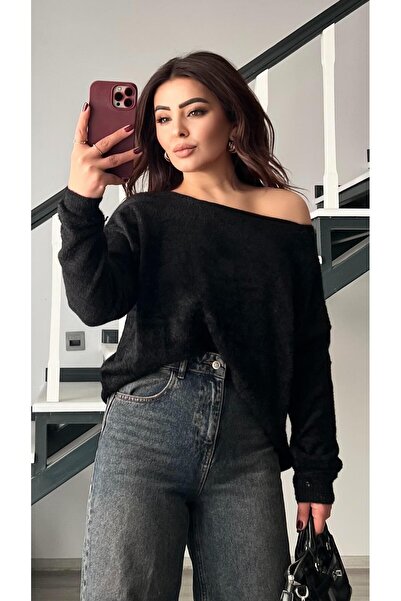 Oslove Black low shoulder bearded sweater