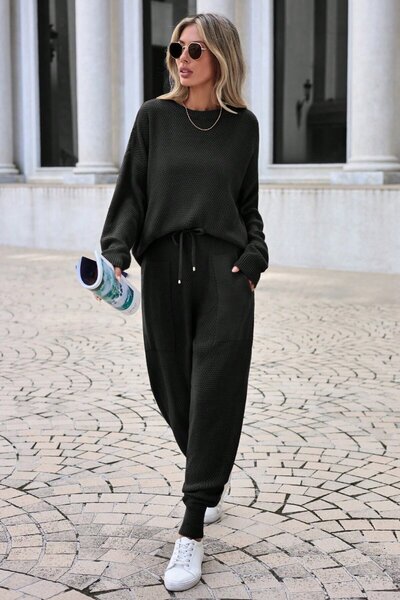 VAGGON Knitwear Crew Neck Long Sleeve Blouse and Lace-Up Jogger Pants Set