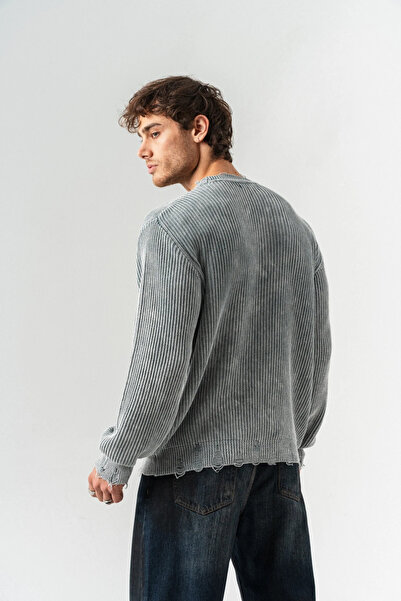 go gang own Πλεκτό πουλόβερ με λαιμόκοψη Dailytone