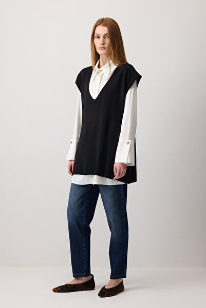 Touché Privé V-Necklace with Lace-Up Sides Tricot Sweater