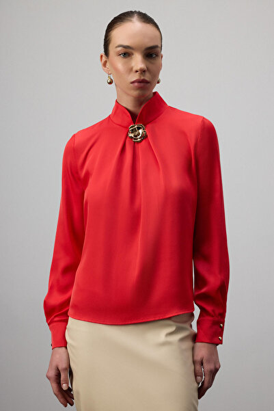 Touché Privé Bluz with Rose Brooch