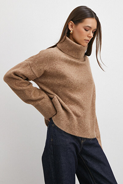 Never more Turtleneck Long Sleeve Sweater Mink