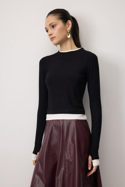 Touché Privé Contrast Finger-Through Body