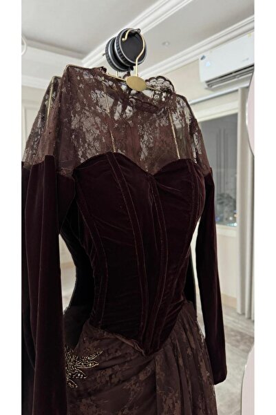 drfan Embroidered velvet dress