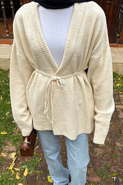 lamelif Knitted Cardigan with Tie Detail Cream