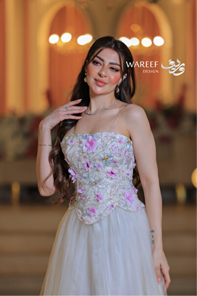 MAC CENTER Off-white evening dress decorated with roses