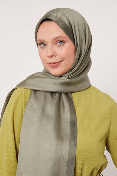 Levidor A.Khaki Honeycomb Pattern Monogram Silk Shawl