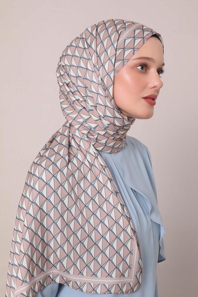 Levidor Latte Triangle Pattern Club Shawl