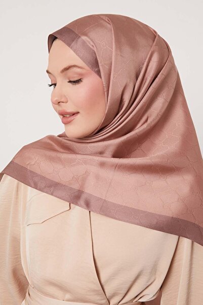 Levidor K.Gül Honeycomb Pattern Monogram Silk Shawl