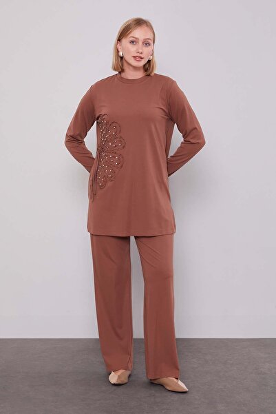 Levidor Stone Double Set with Coffee Edge Pattern Detail