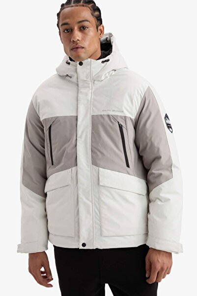 DeFacto Defactofit Water Repellent Regular Fit K Hooded Windproof Coat E9489Ax25Wn