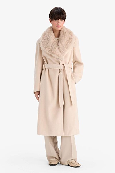 DeFacto Regular Fit Faux Fur Collar Belted Cashmere Long Coat F2811Ax25Wn