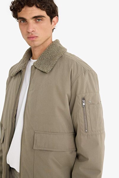 DeFacto Water Repellent O Oversized Wide Fit Shirt Collar Zippered Plush Collar Coat with Inside Pocket E9247Ax25Wn