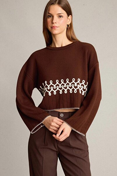 DeFacto Crop Crew Neck Embroidered Knitwear Sweater G6303Ax25Wn