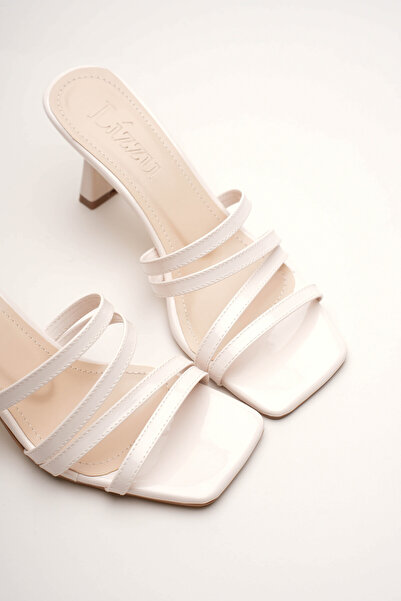 Lizzu Women's Blunt-Toe Design Heeled Slippers Prana Beige Patent Leather