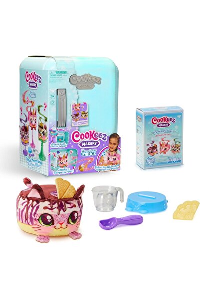 Cookeez Makery Freezy Cakez Fridge - Mix & Decorate Interactive Scented Plush