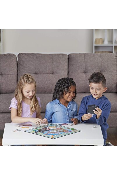 Monopoly Junior Electronic Banking Board Game (Ages 5+, 2-4 Players)
