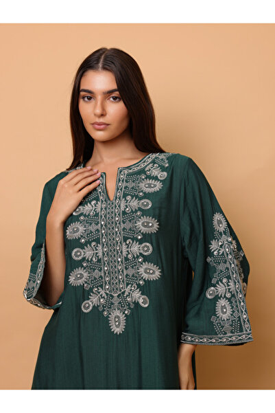 IKKXA Solid Casual Jalabiya Embroidery Details on Front and Sides
