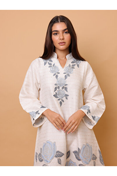 IKKXA Beautiful Design Printed Jalabiya Big Flowers Details