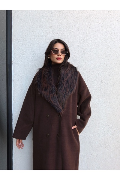 ESRAHELVACI Fur Collar Buttoned Long Coat