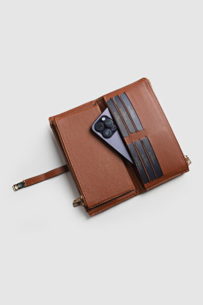 La La'Graccio Paris La'Graccio Paris Women's Blaze Handy Large Wallet with Phone Compartment, Brown