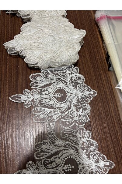 Butik Fransız kortlu model 10 metre birinci kalite