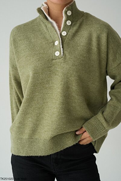 My Blog Light Green - Cream 2-Patch Buttoned Sweater - 251023