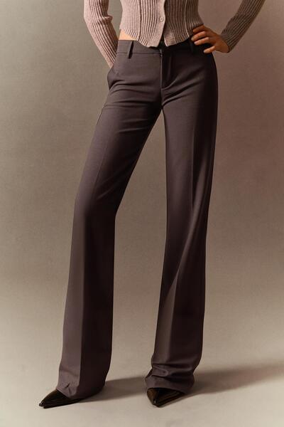 Bershka LOW-RISE BOOT-CUT TROUSERS