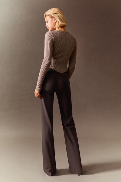 Bershka LOW-RISE BOOT-CUT TROUSERS