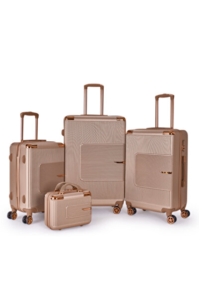 LİMRA A luxury travel bag set consisting of 4 luggage bags of various sizes, made of strong and lightweight materials.