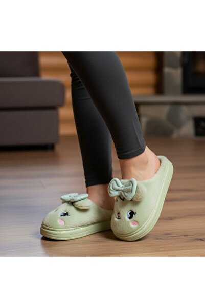 OEM Fluffy and fun slippers for women, for indoors or short outings, L679