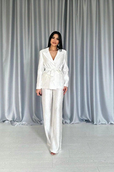 GENCULUS Ecru Belted Waist Jacket and Trousers Shiny Set