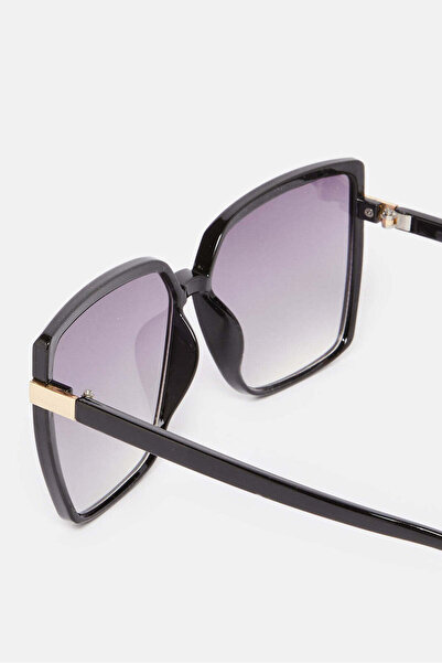 REDTAG Women Black Oversize Sunglasses