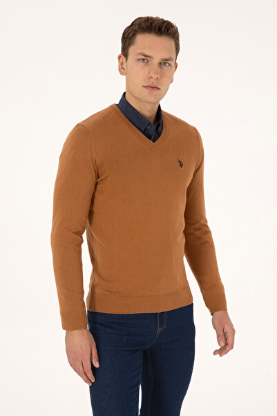 U.S. Polo Assn. Men's Camel Basic Sweater 50313662-Vr233