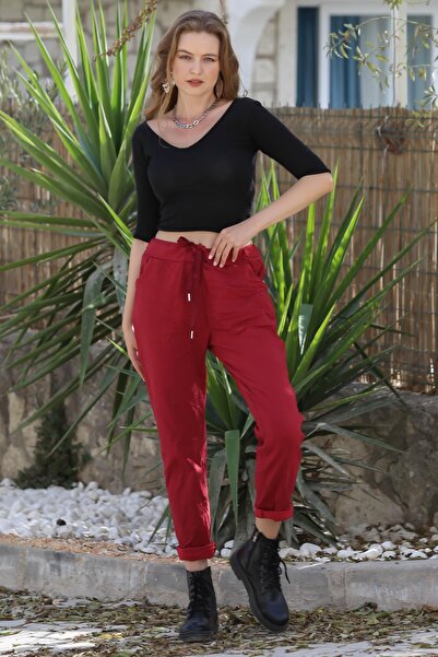 della moor Women's Red Italian Straight Pants