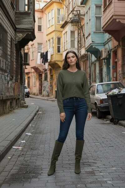 Cockatoo Women's Tilia Crop Cream Soft Textured Cardigan