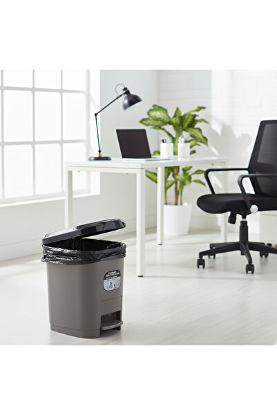 Ark سلة مهملات بلاستيكية سعة 20 لتر مع دواسة