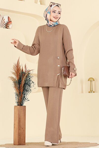 ModaMerve Aksesuar Düğmeli Triko Takım 8052OZN1046-MS Latte