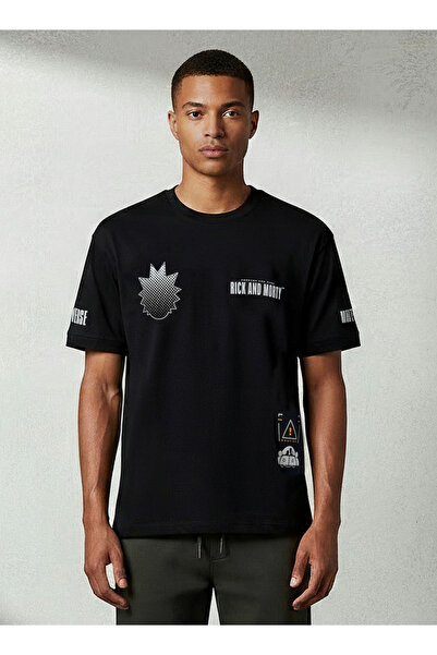 SP Characters Men Regular Fit Crew Neck Short Sleeve Rick and Morty Print T-shirt