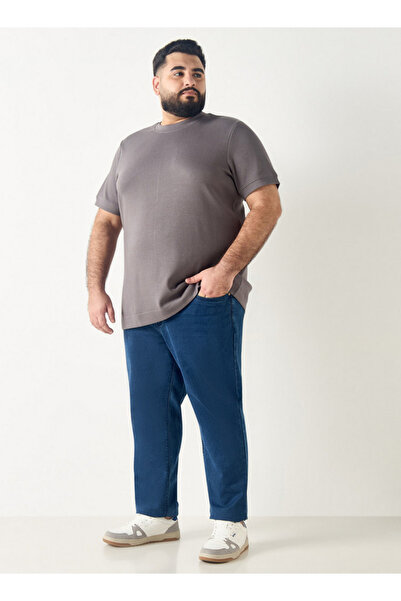 FAV Plus Size Regular Fit T-shirt with Crew Neck and Short Sleeves