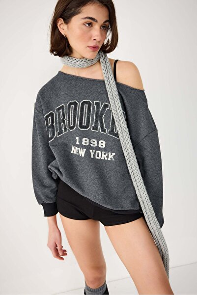 No Matter What Langärmeliges bedrucktes Sweatshirt