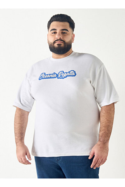 FAV تي شيرت بمقاس كبير بطبعة جرافيكية ورقبة دائرية وأكمام قصيرة