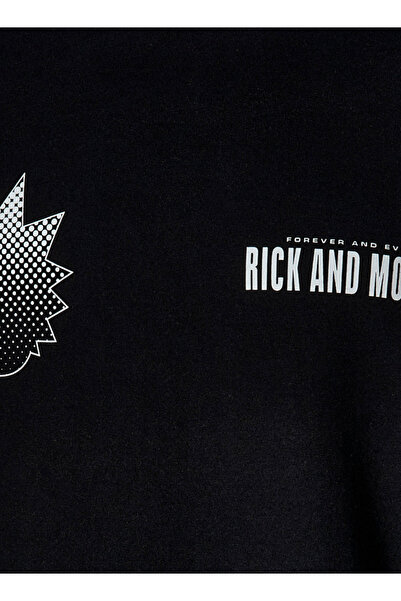 SP Characters Men Regular Fit Crew Neck Short Sleeve Rick and Morty Print T-shirt