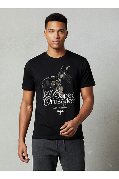 SP Characters تي شيرت رجالي بقصّة عادية ورقبة دائرية وأكمام قصيرة وطبعة باتمان