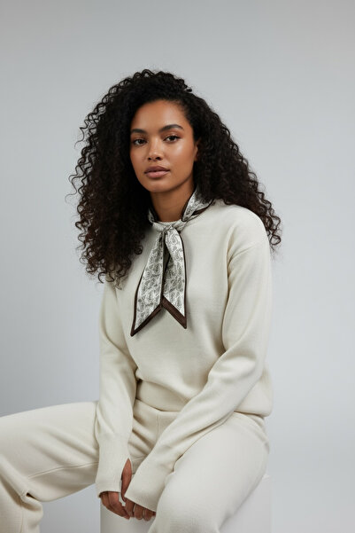 NEWCO Scarf, Biscuit Collar, Wide Leg, Two-Piece Knitwear Set